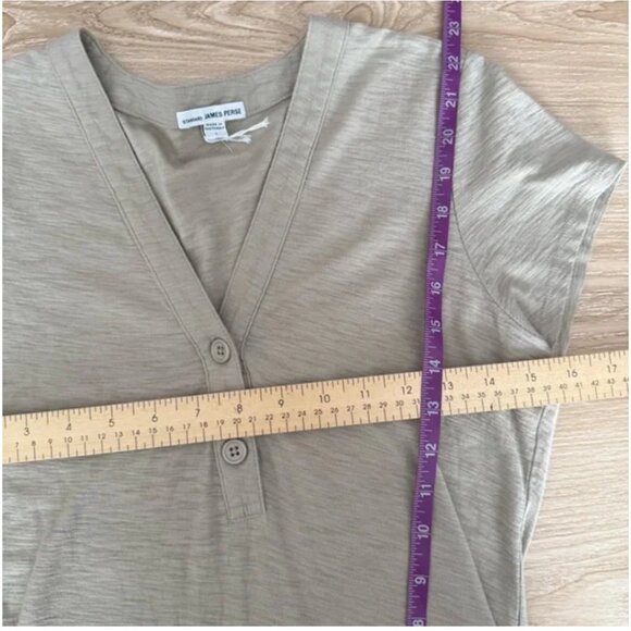 NWOT James Perse Size 1 Small V Neck Tee - Picture 4 of 4